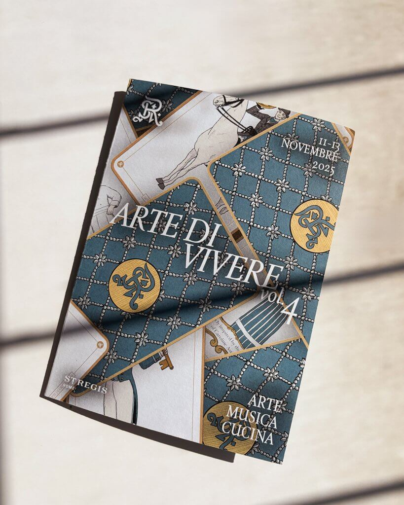 Libretto «Arte di Vivere» per il Natale al St. Regis, Lion Brand