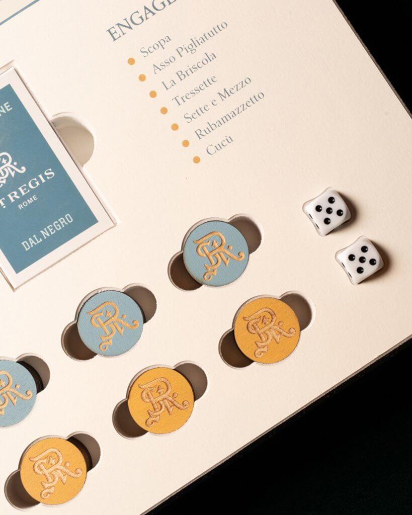 Cofanetto con fiches, dadi e pedine personalizzate, St. Regis, Lion Brand